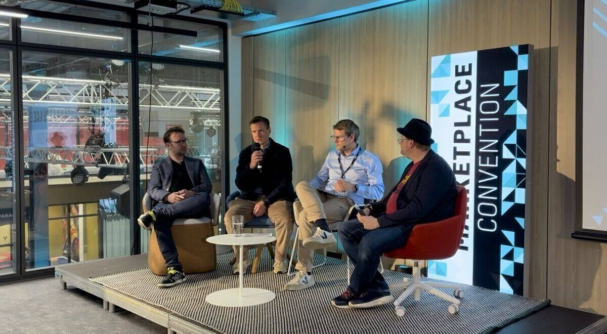 Die Marktplatz-Welt steht vor der größten Transformation seit dem Aufstieg von Amazon. Panel-Diskussion auf der Marketplace Convention 2025. (Von links nach rechts: Paul Krauss von TeamOne, Hendrik Reuter von Olymp und Daniel Marschollek von Nestlé).