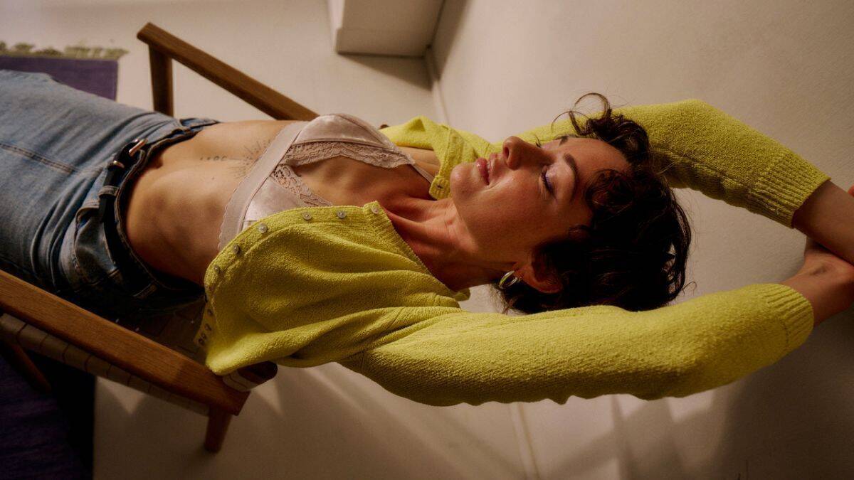 Amorelie setzt beim Kampagnen-Shooting auf echte Menschen.