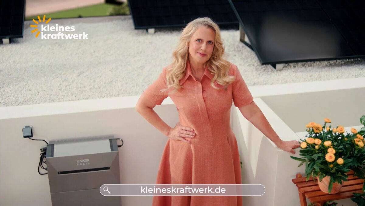 Barbara Schöneberger trifft Solar: Kleines Kraftwerk startet Markenoffensive