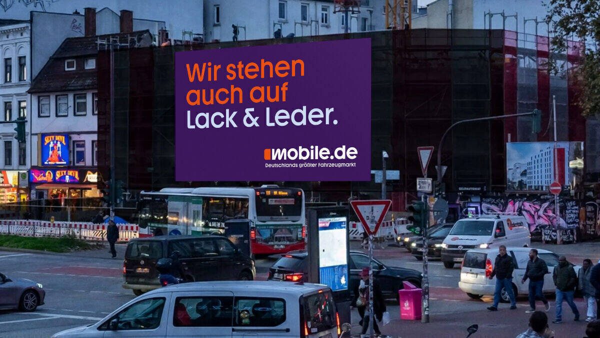 OOH-Werbung von der Hamburger Reeperbahn.