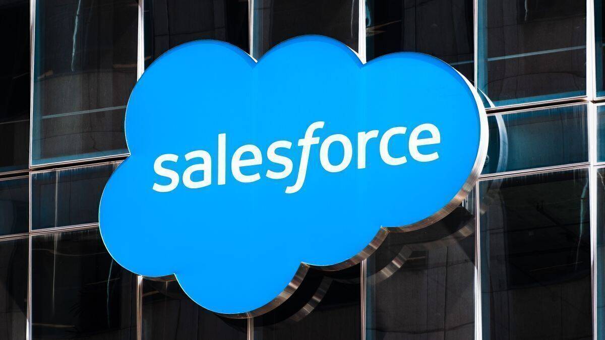 Salesforce macht es vor: Die Firma holt einen Jungen als Testimonial, der die Marke nahbar macht.