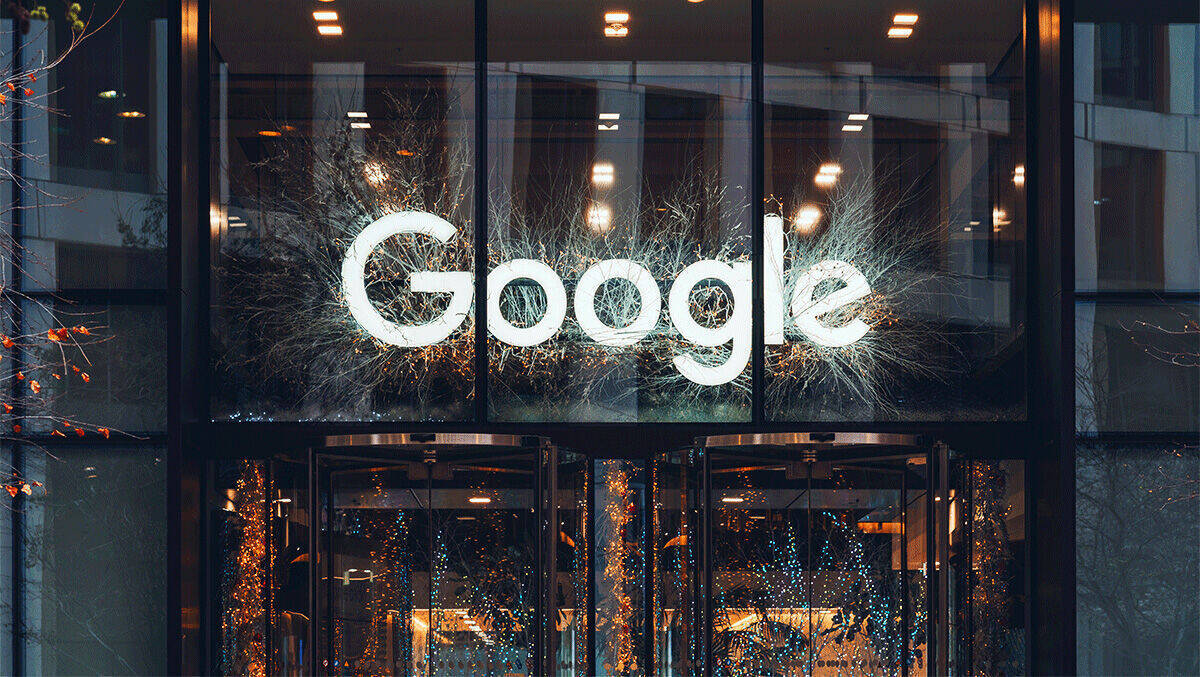 Der Eingang des Google-Büros in London. Die britischen Wettbewerbshüter machten dem Tech-Konzern strenge Auflagen.